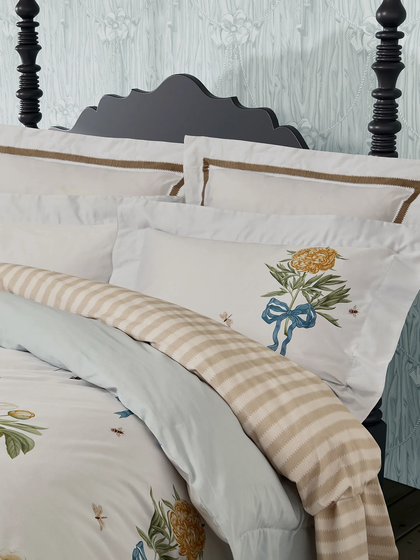 Cupids Beau Elegant Duvet Cover Collection