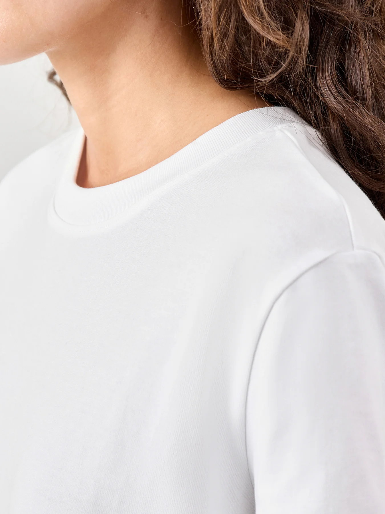 Essential Short Sleeve Boxy T-Shirt White - Image 3