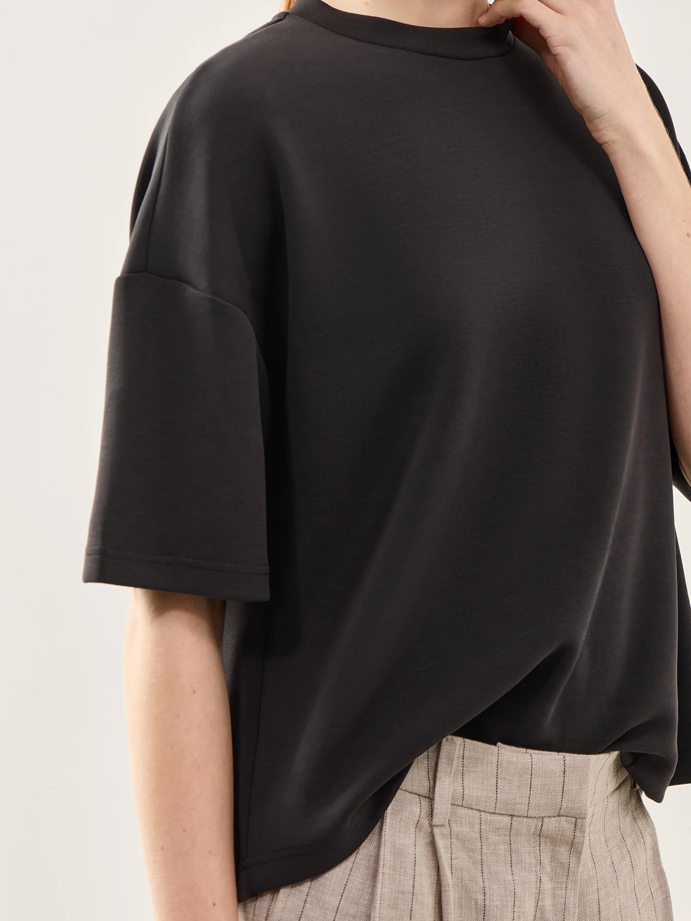 Oversized Tenny T-Shirt Black - Image 3