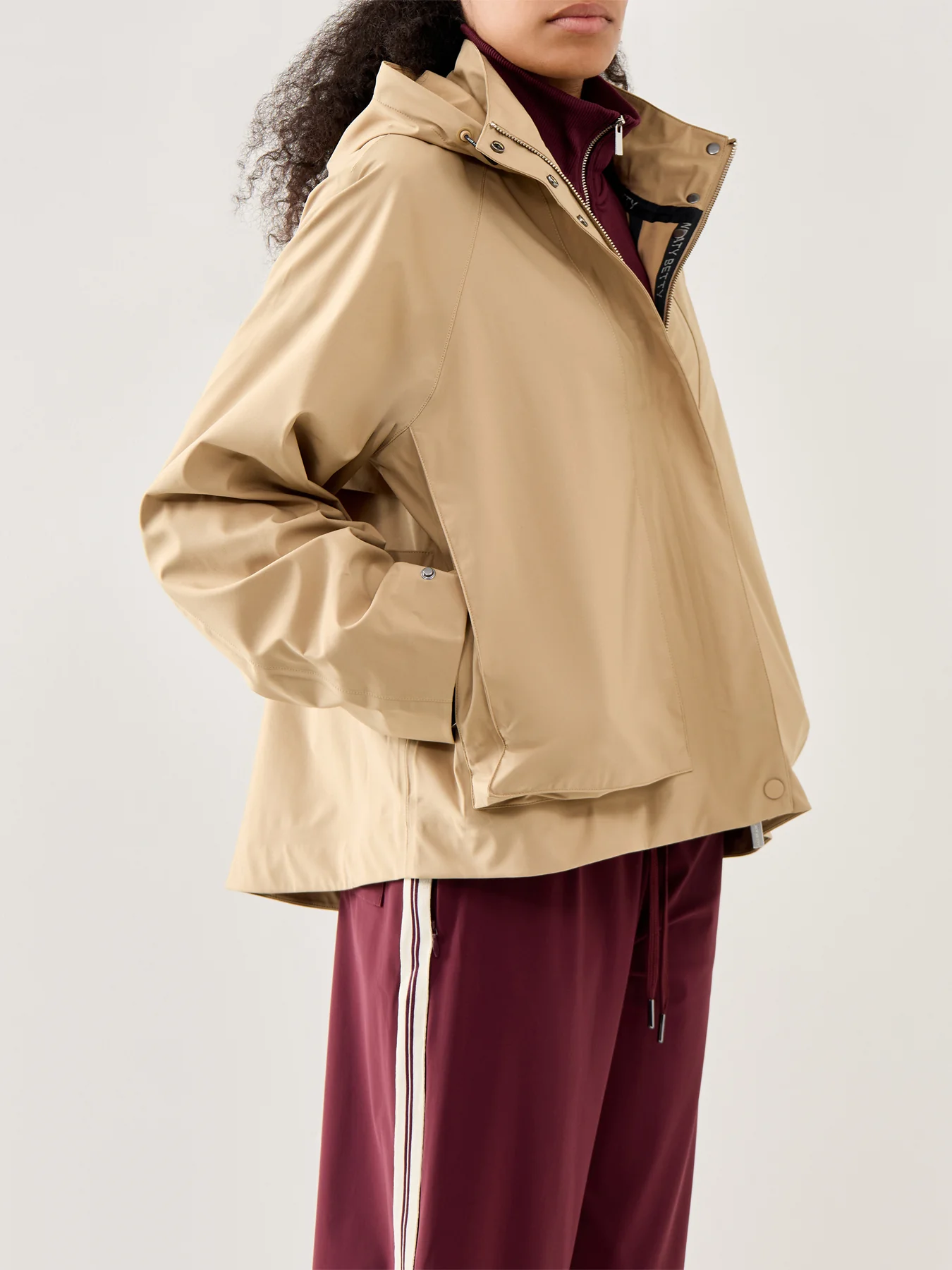 Motion Waterproof Cropped Parka Golden Beige - Image 4