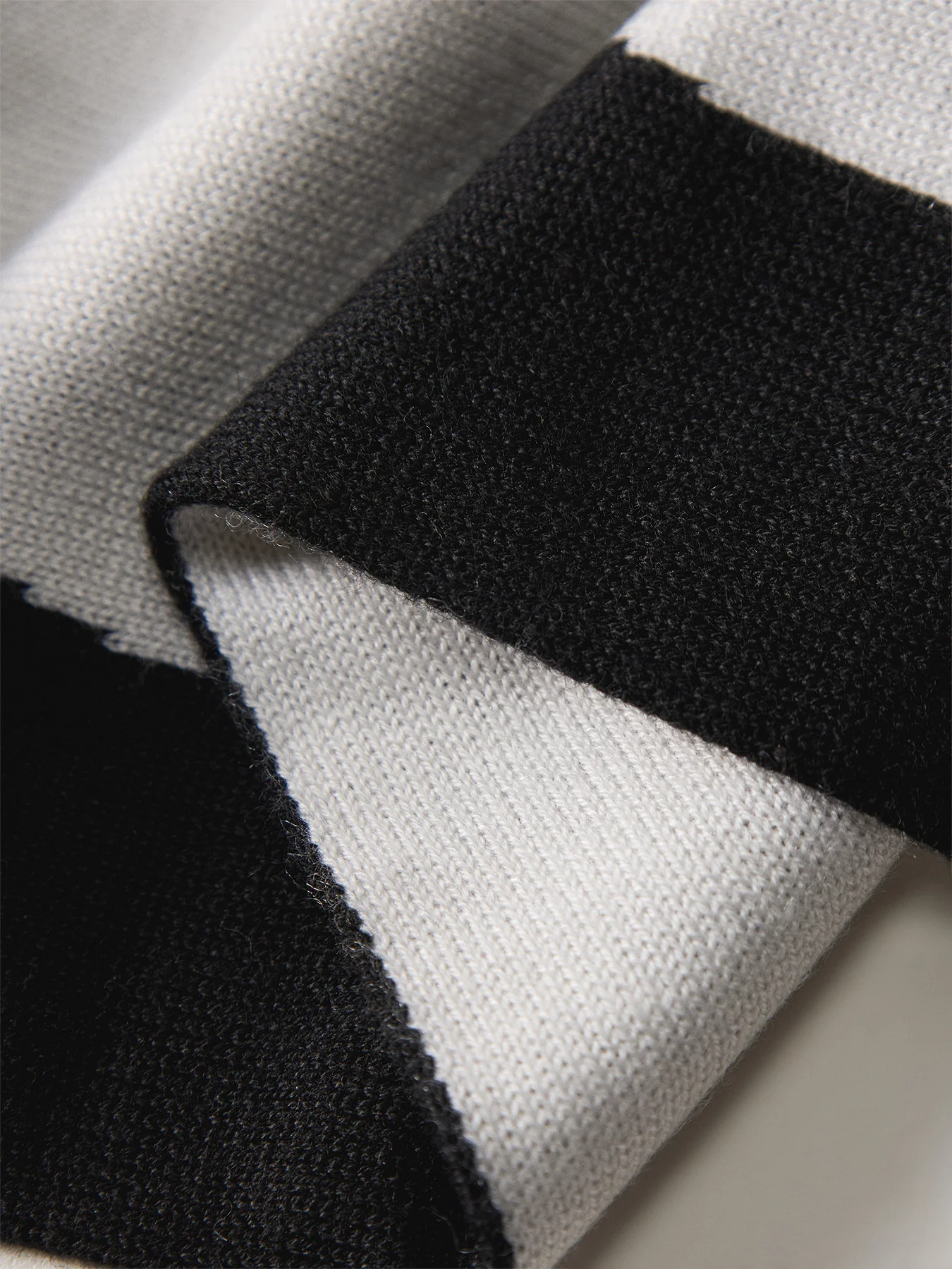 Logo Wool Scarf Black - Image 3