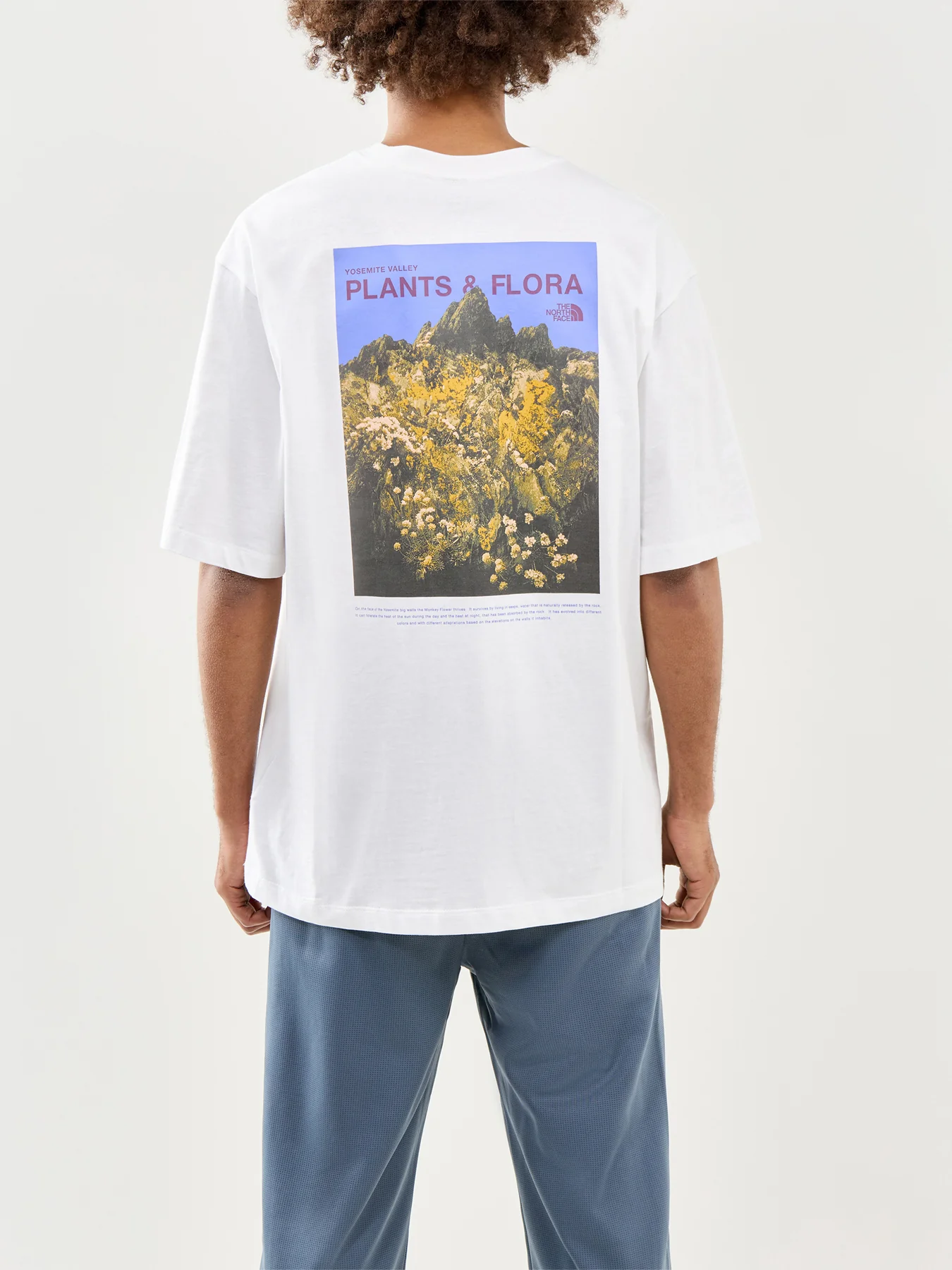 Oversized Graphic T-Shirt White - Image 5