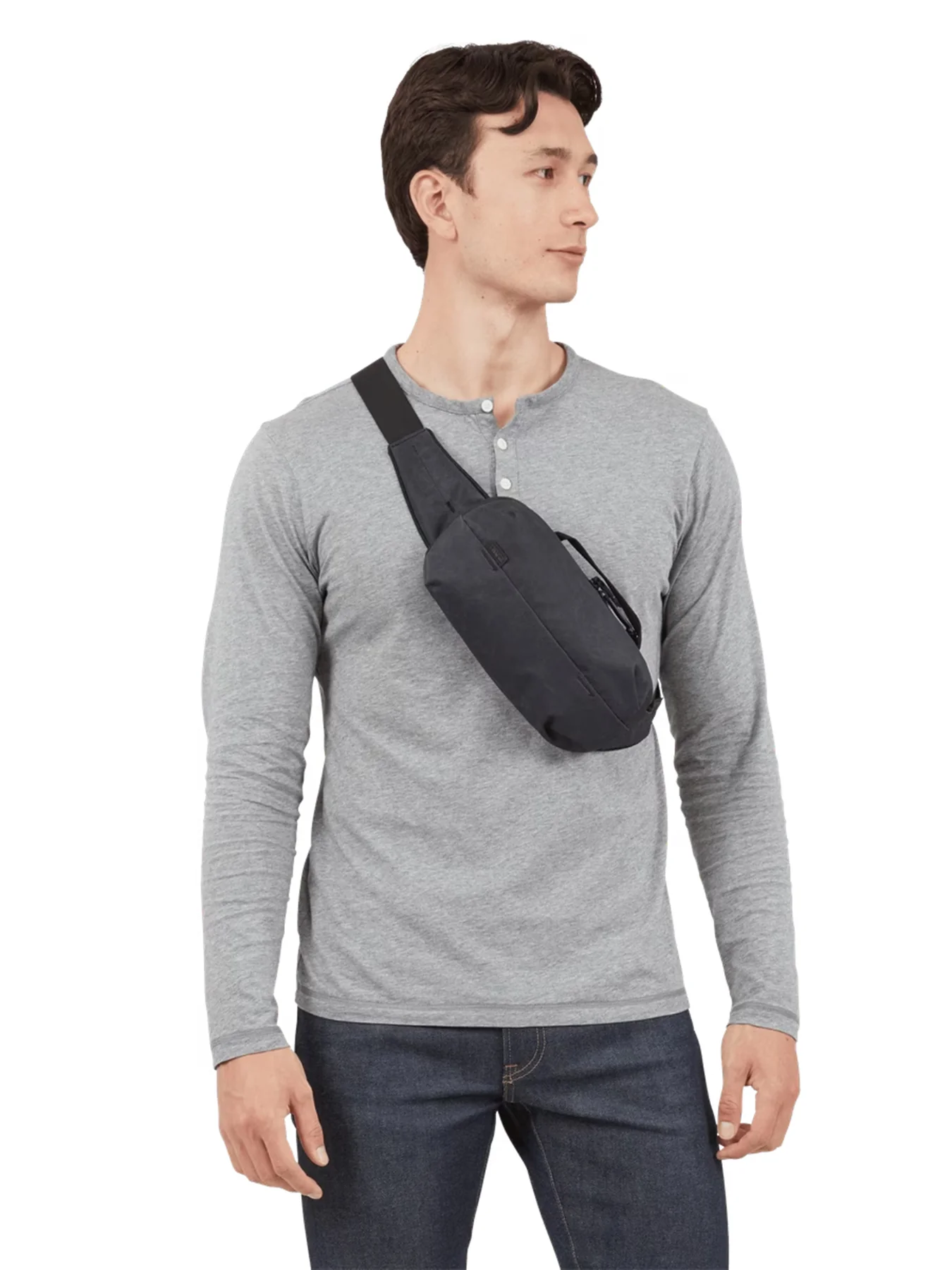 Aion Sling Bag Black - Image 3