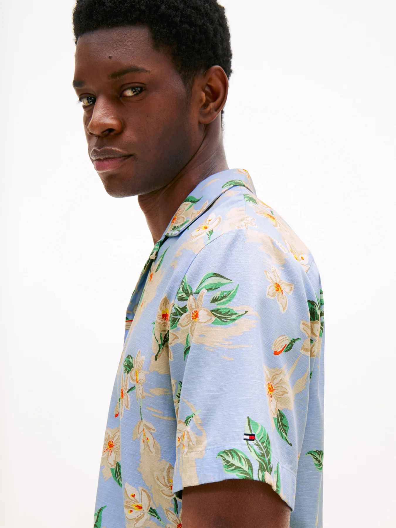 Lightweight Regular Fit Floral Short Sleeve Shirt - Image 5