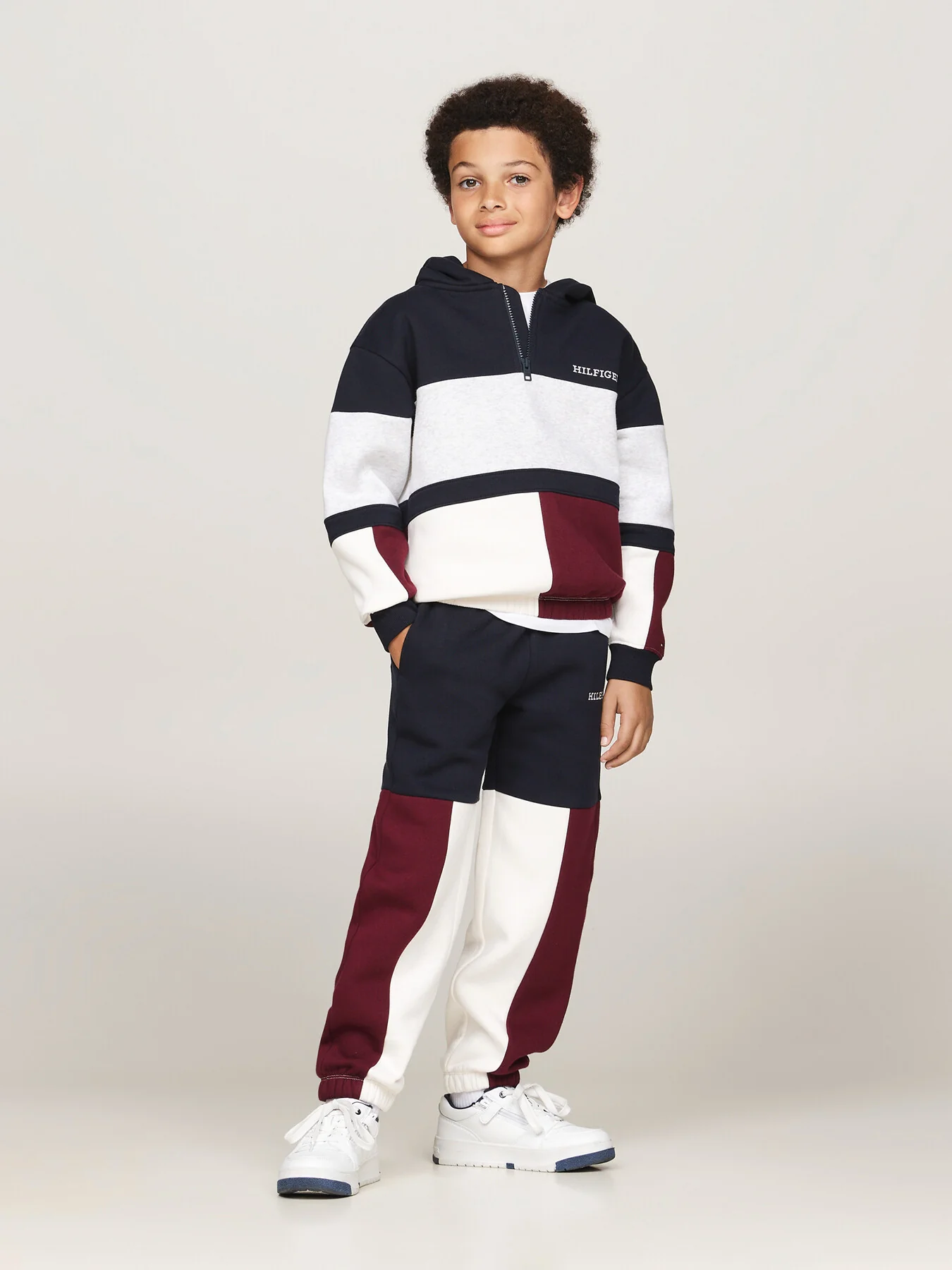 Colour-Blocked Quarter-Zip Hoodie - Image 5