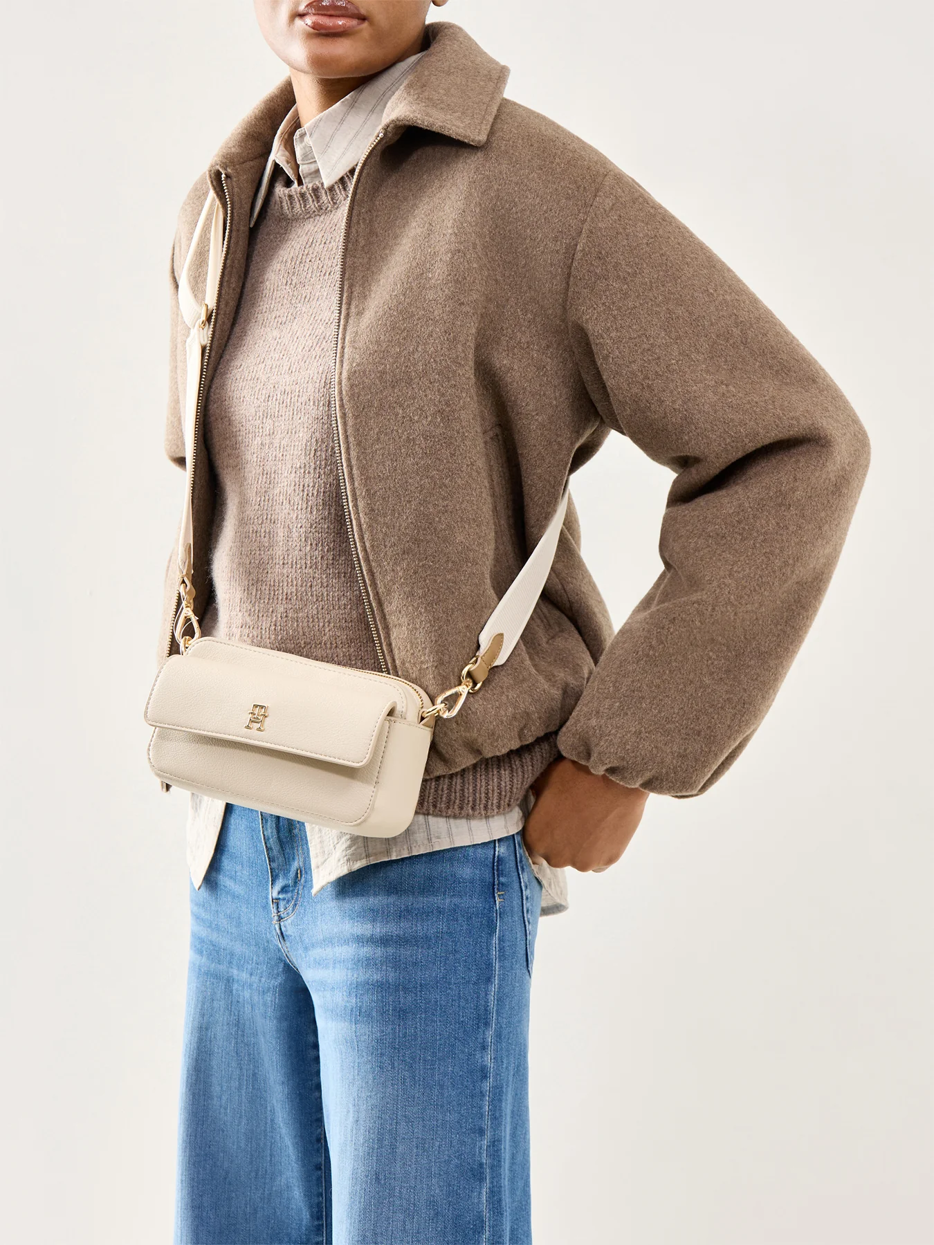 TH Distinct Camera Bag Beige - Image 2