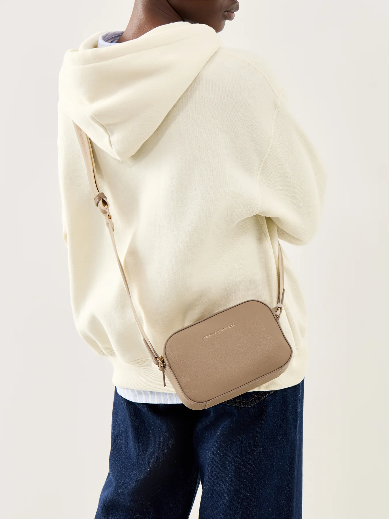 Logotape Camera Bag Tan - Image 2