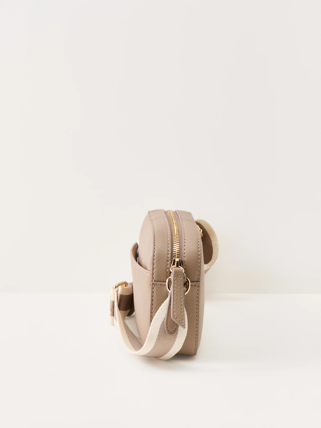 Logotape Camera Bag Tan - Image 4