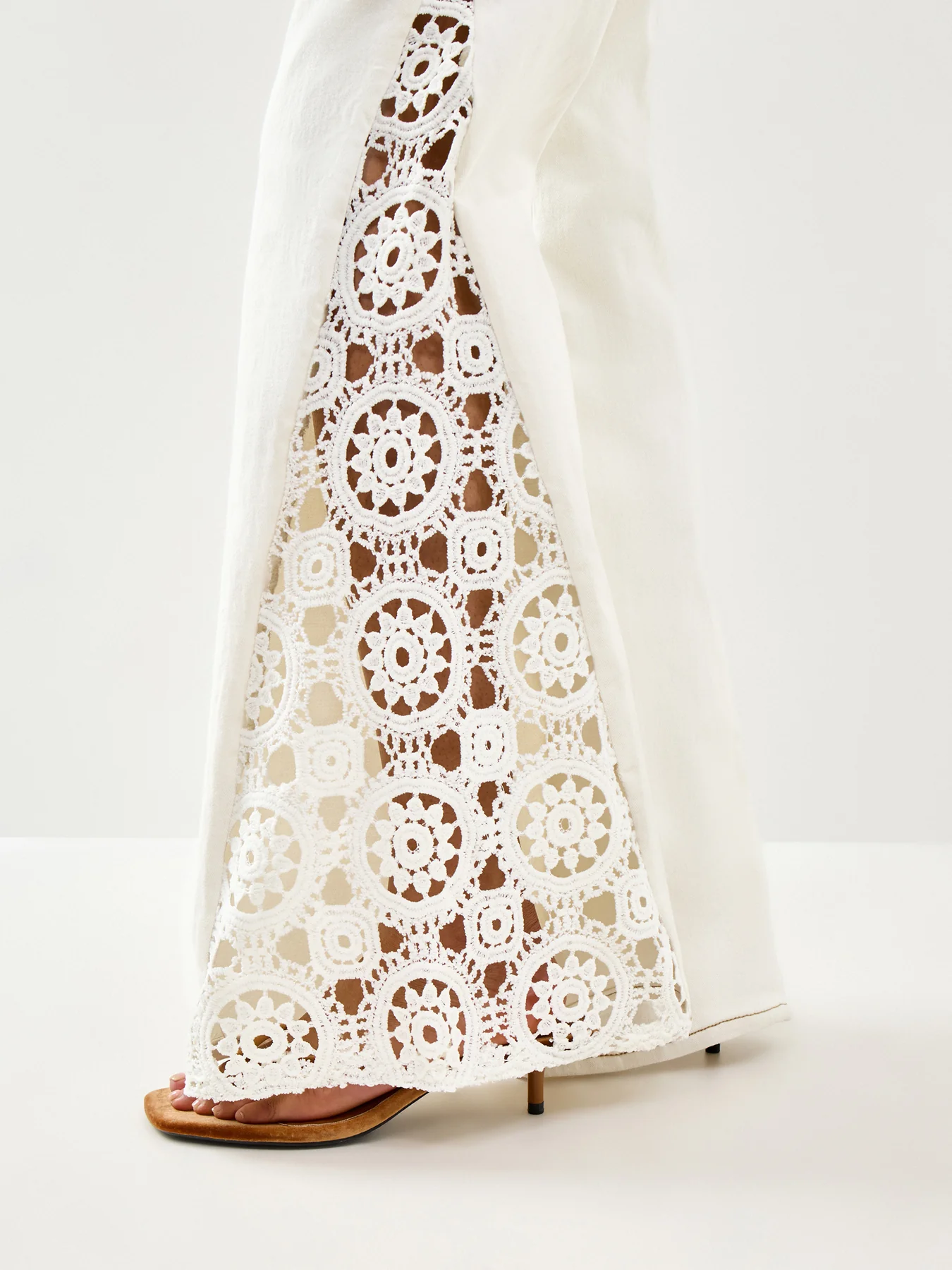 Crochet Mid Rise Flare Flap Jeans White - Image 3