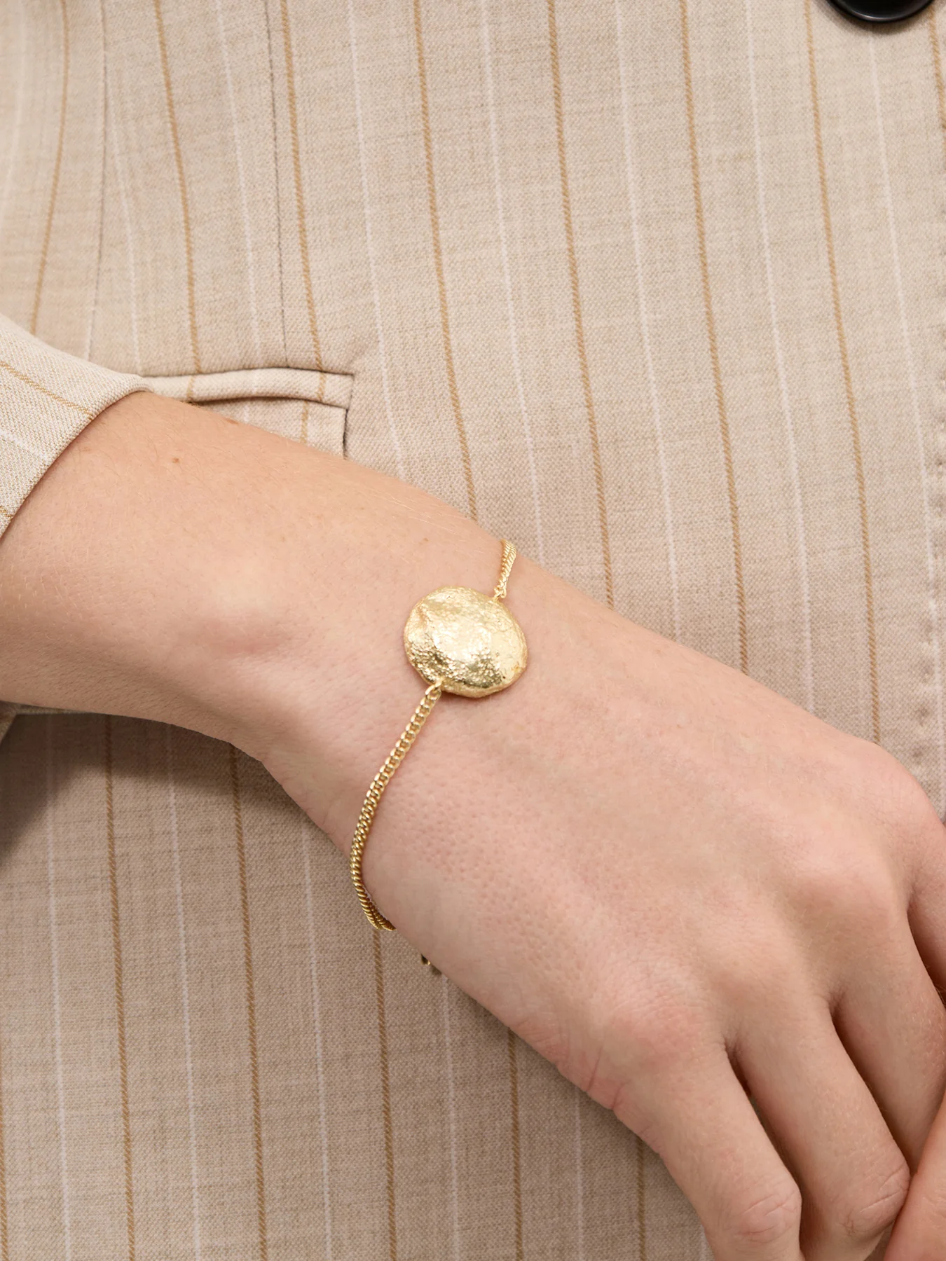 Halo Bracelet Gold - Image 2
