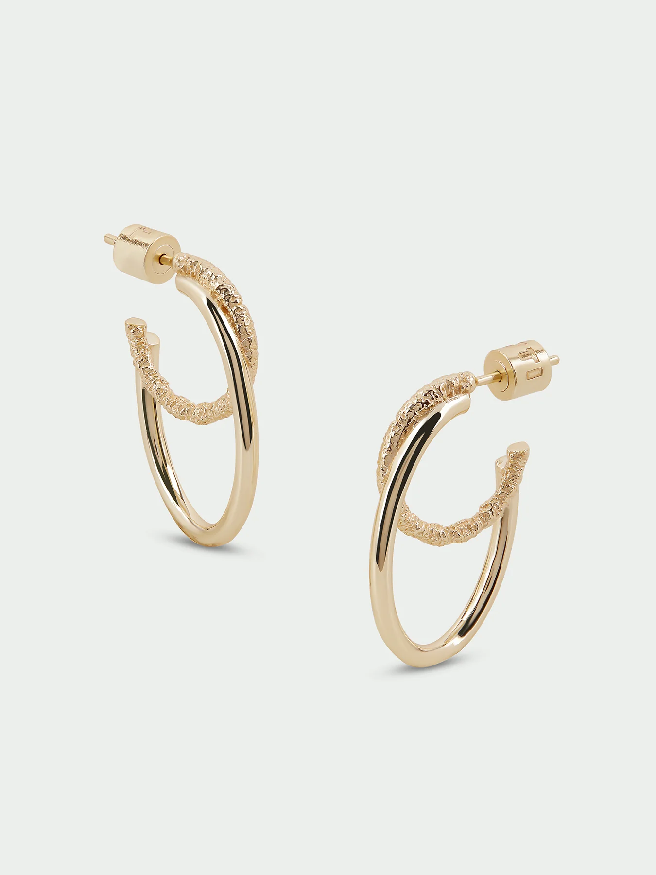 Rhythm Earrings Gold - Image 3