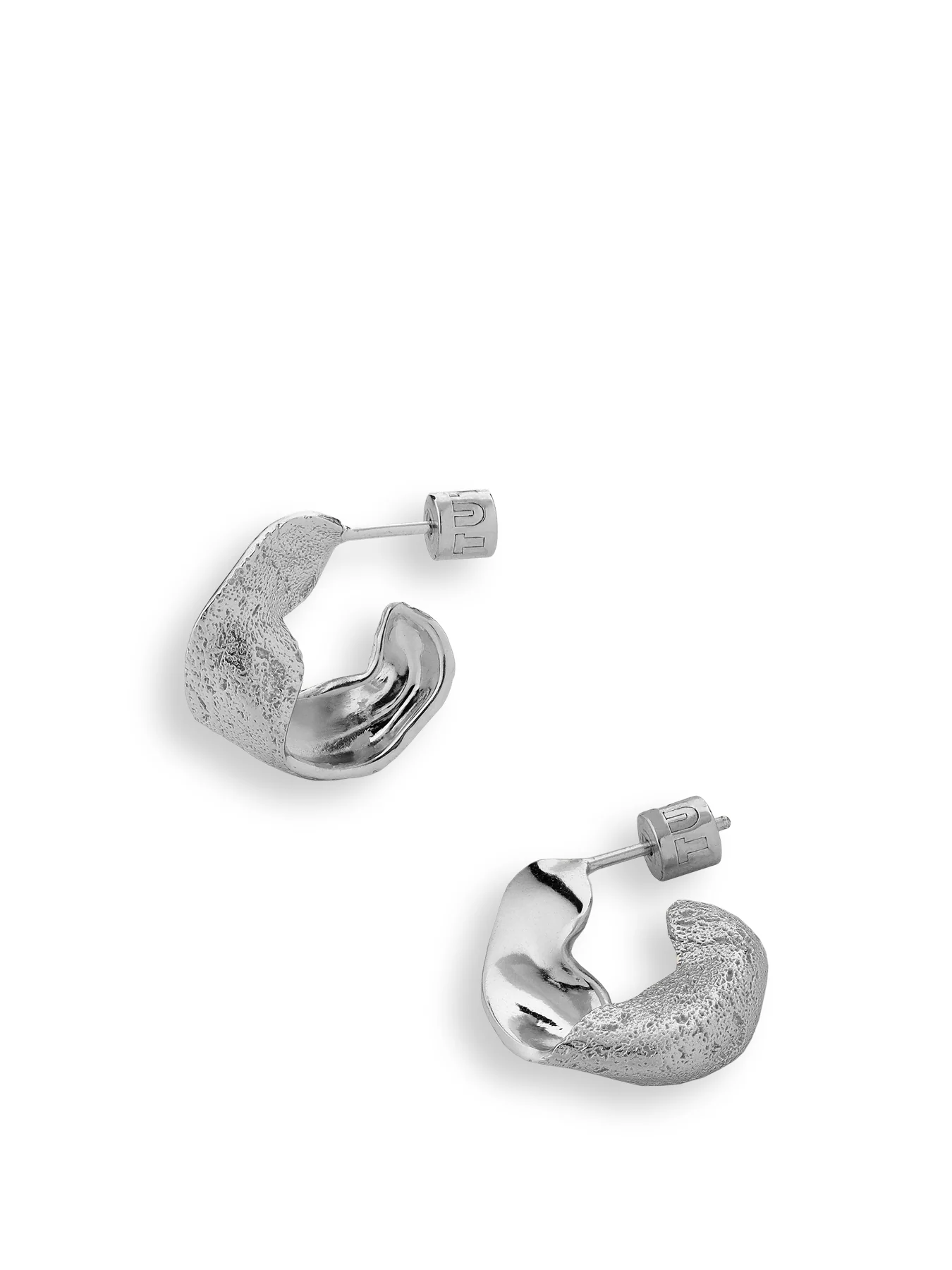 Wave Earrings Silver - Image 3