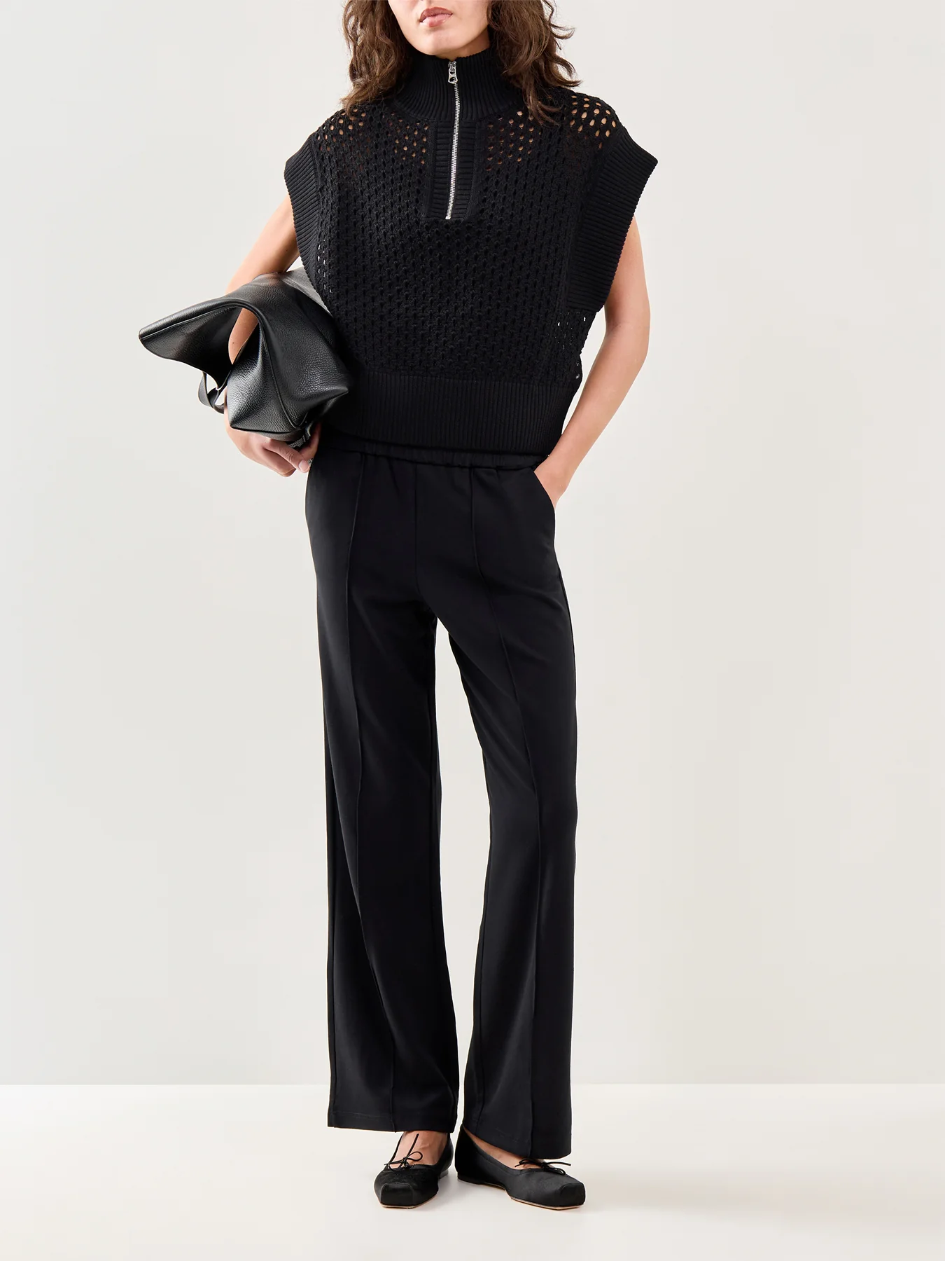 Gaines Half Zip Sweatshirt Black - Image 2