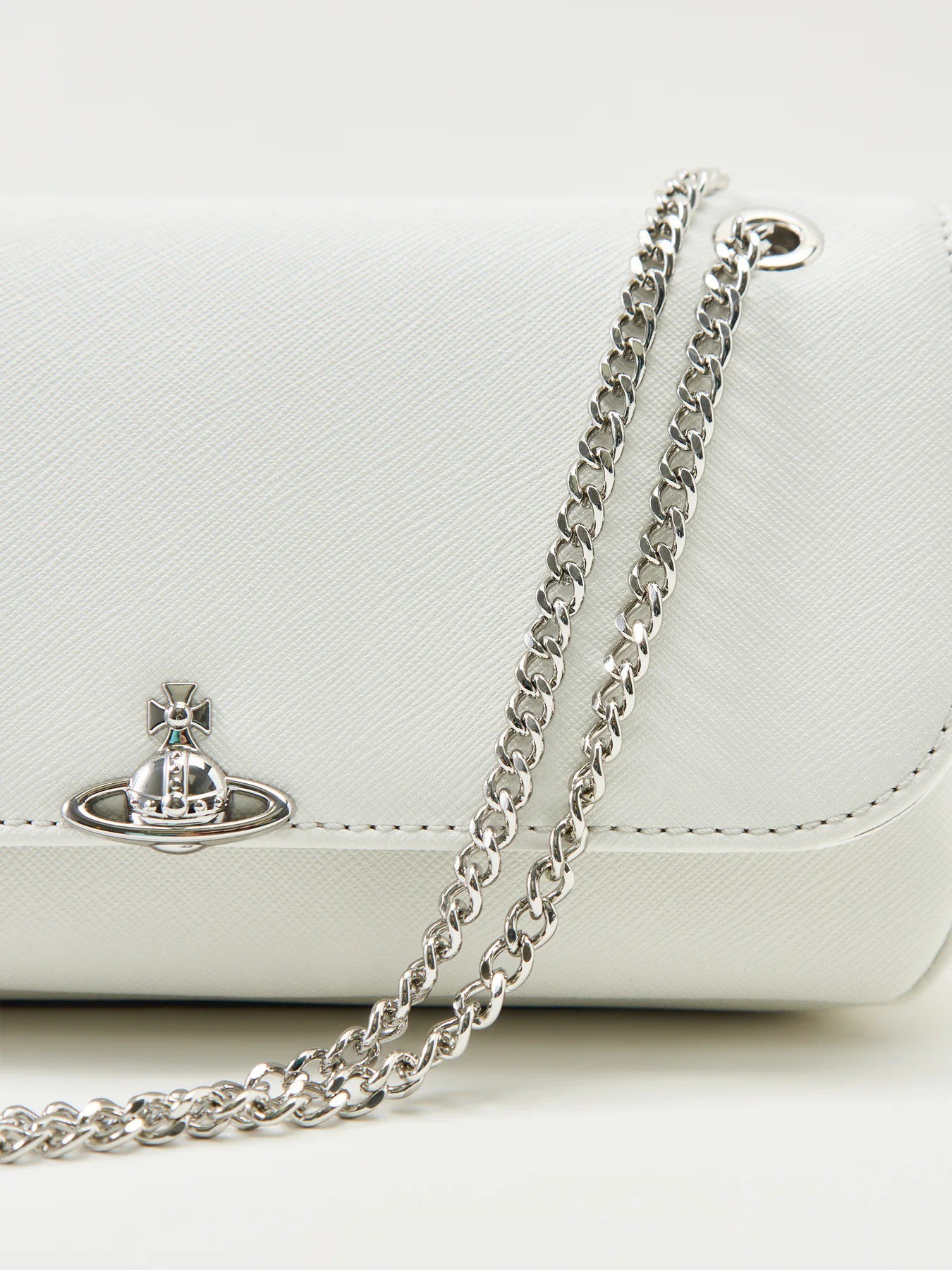 Chain Crossbody Bag White - Image 4