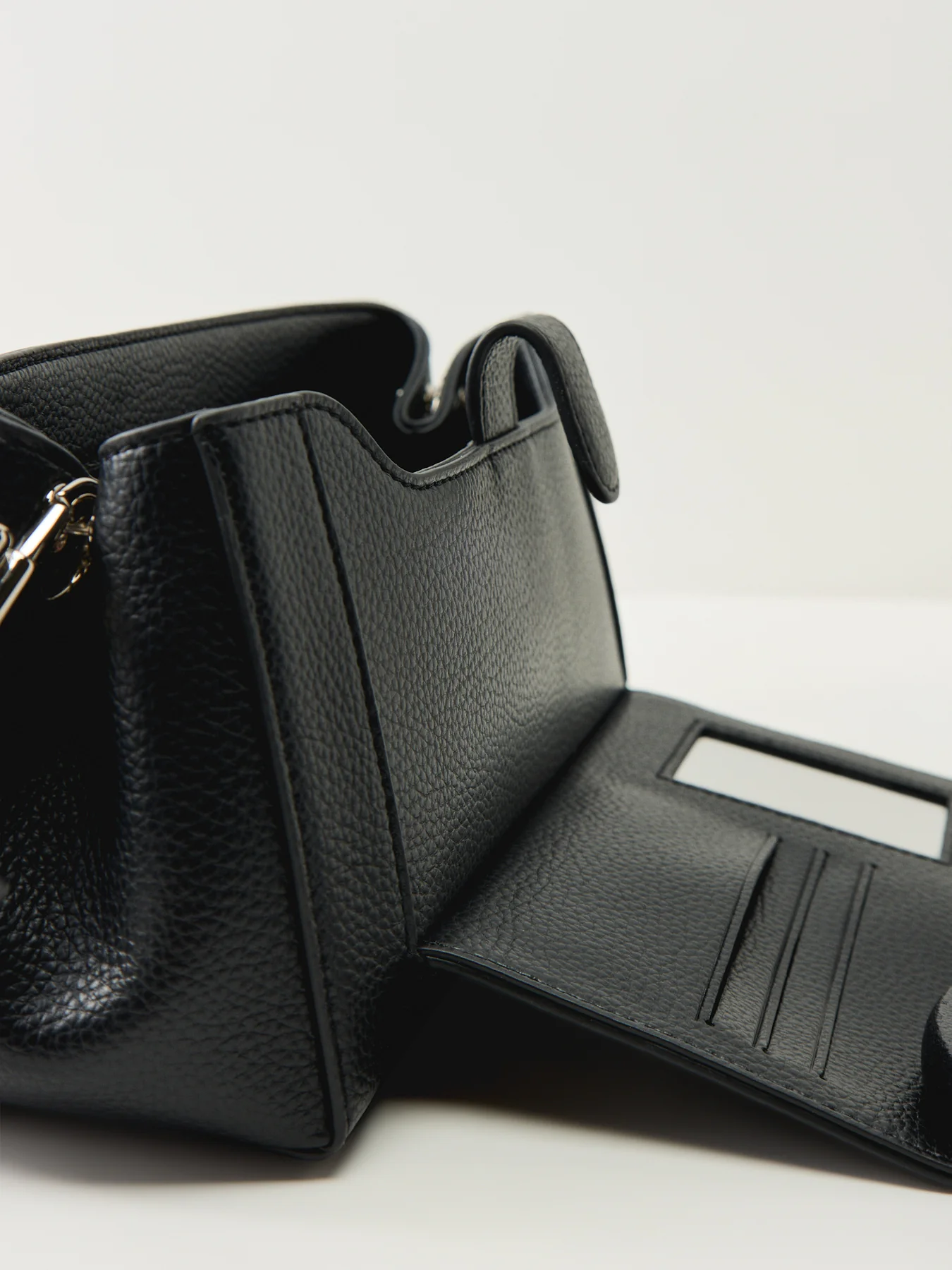 Hazel Medium Handbag Black - Image 5