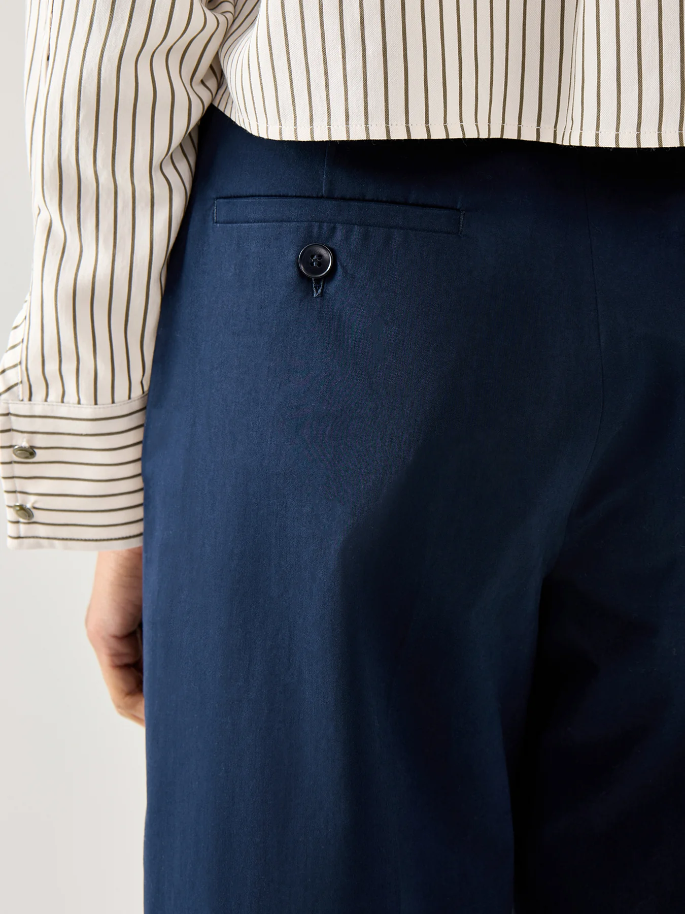 Urial Tailored Wide Leg Cropped Trouser Blue - Image 3
