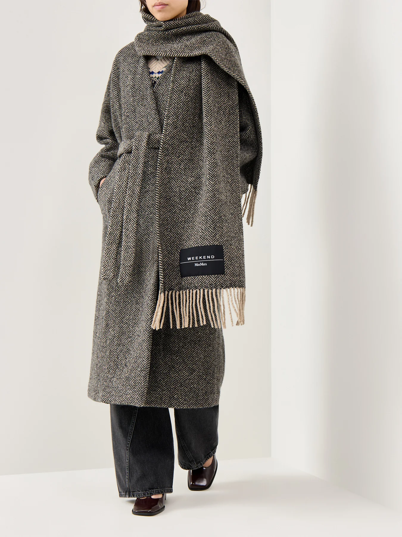 Zenica Coat With Matching Scarf Accessory Black - Image 2
